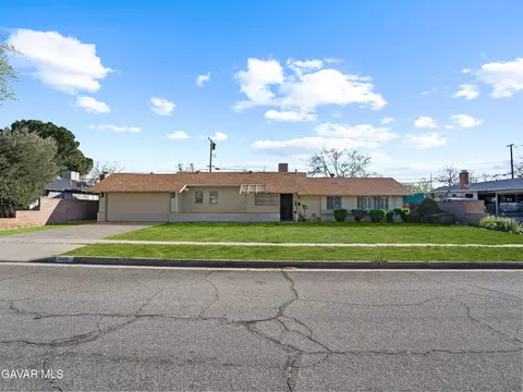 1112 Avenue J4 E, Lancaster, CA 93535