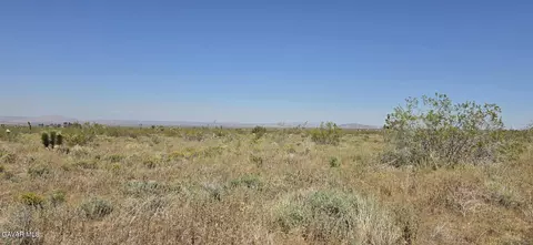 175 Th St E Ave W14, Llano, CA 93544 photo 7