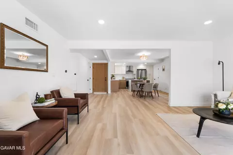 Living - 378 Murray Ave, Camarillo, CA 93012 photo 5 of 5