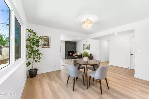 Dining - 378 Murray Ave, Camarillo, CA 93012 photo 2 of 3