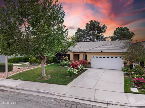 1840 Holguin St W, Lancaster, CA 93534