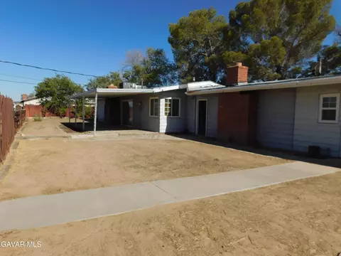 Exterior - 16873 Alexander Ave, North Edwards, CA 93523 photo 4 of 12