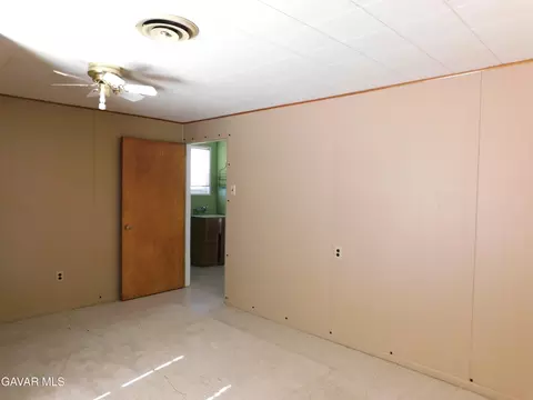 Bedroom - 16873 Alexander Ave, North Edwards, CA 93523 photo 5 of 5