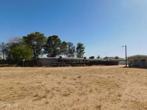 Exterior - 16873 Alexander Ave, North Edwards, CA 93523 photo 10 of 12