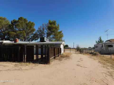 Exterior - 16873 Alexander Ave, North Edwards, CA 93523 photo 9 of 12