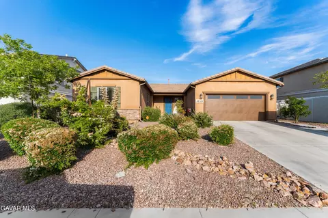 38104 Versailles St, Palmdale, CA 93552