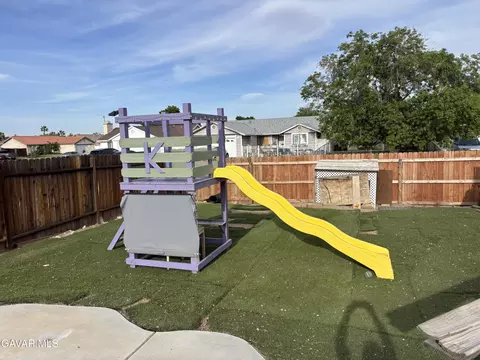 3107 E Avenue R-5, Palmdale, CA 93550 photo 10