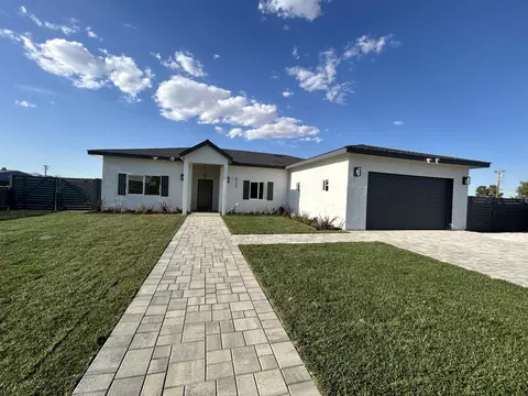 8225 Dogwood Ave, California City, CA 93505
