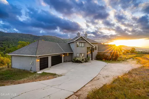 23161 Lakeview Dr, Tehachapi, CA 93561