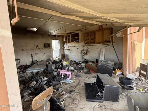 18296 Claymine Rd, Edwards, CA 93524 photo 6