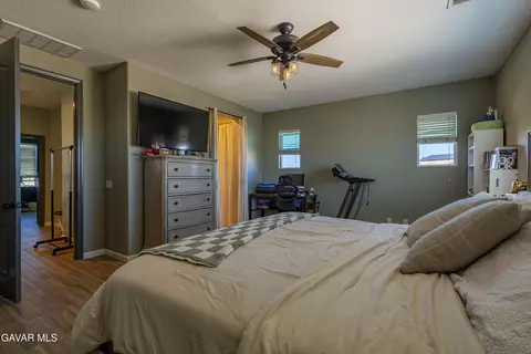 Bedroom - 6550 Bicknell Ct, Palmdale, CA 93552 photo 6 of 6