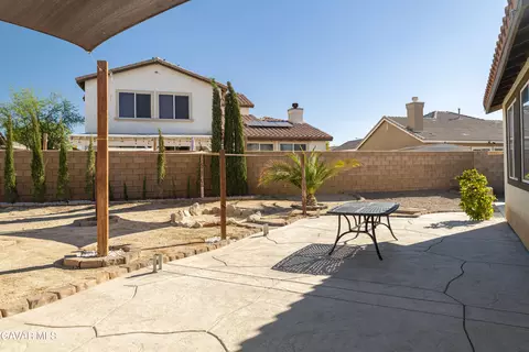 Exterior - 6550 Bicknell Ct, Palmdale, CA 93552 photo 6 of 11