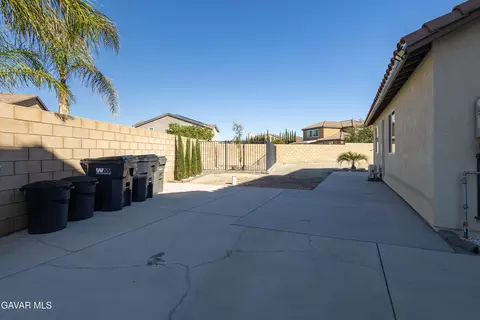 Exterior - 6550 Bicknell Ct, Palmdale, CA 93552 photo 11 of 11