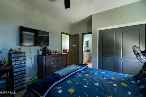 Bedroom - 6550 Bicknell Ct, Palmdale, CA 93552 photo 3 of 6