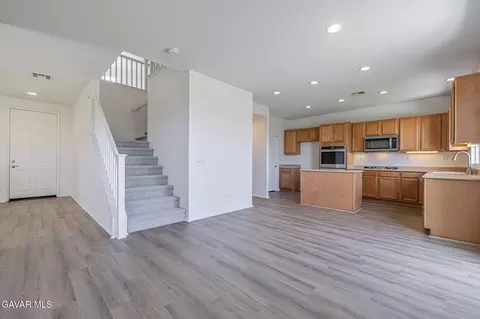 2121 Pearmain Dr, Palmdale, CA 93551 photo 8