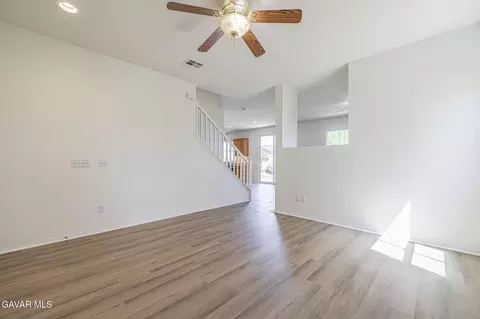 2121 Pearmain Dr, Palmdale, CA 93551 photo 9
