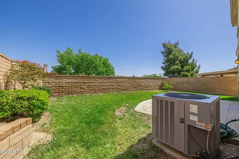 2121 Pearmain Dr, Palmdale, CA 93551 photo 28