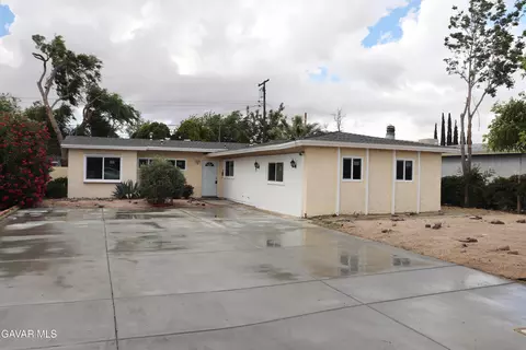 1133 Avenue J15 W, Lancaster, CA 93534