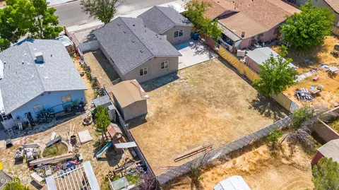 View/Area - 43347 Echard Ave, Lancaster, CA 93536 photo 3 of 4