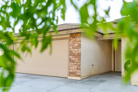 43837 Madison Ct, Lancaster, CA 93536 photo 4