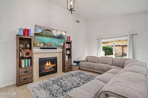 43837 Madison Ct, Lancaster, CA 93536 photo 9