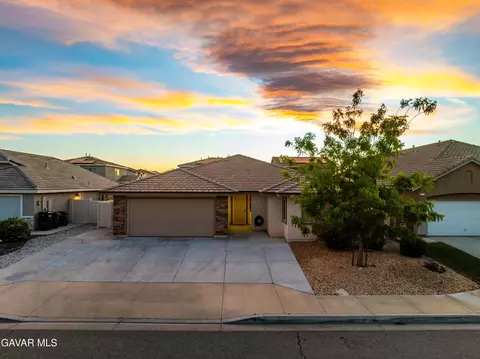 43837 Madison Ct, Lancaster, CA 93536 photo 2