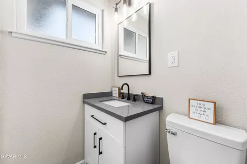 Bath - 45309 Newtree Ave, Lancaster, CA 93534 photo 3 of 3