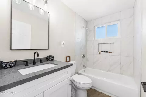 Bath - 45309 Newtree Ave, Lancaster, CA 93534 photo 1 of 3