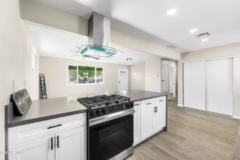 Kitchen - 45309 Newtree Ave, Lancaster, CA 93534 photo 7 of 7