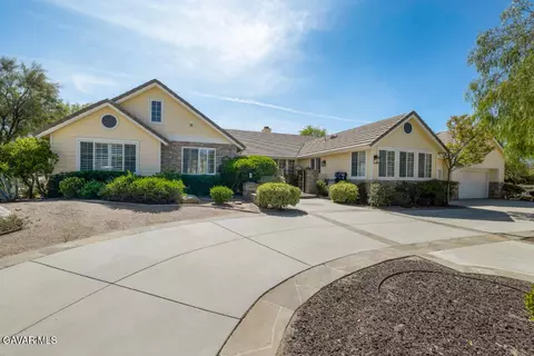 9618 Sweetwater Dr, Agua Dulce, CA 91390