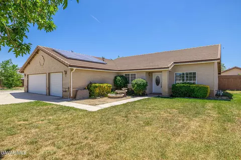 3338 Avenue H4 E, Lancaster, CA 93535