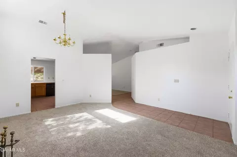Living - 3254 Quarry Rd, Palmdale, CA 93550 photo 2 of 7