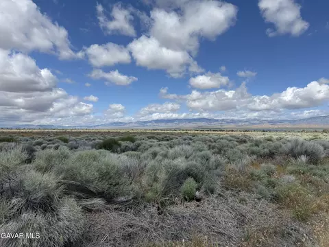170 Th West And B8, Lancaster, CA 93536 photo 3