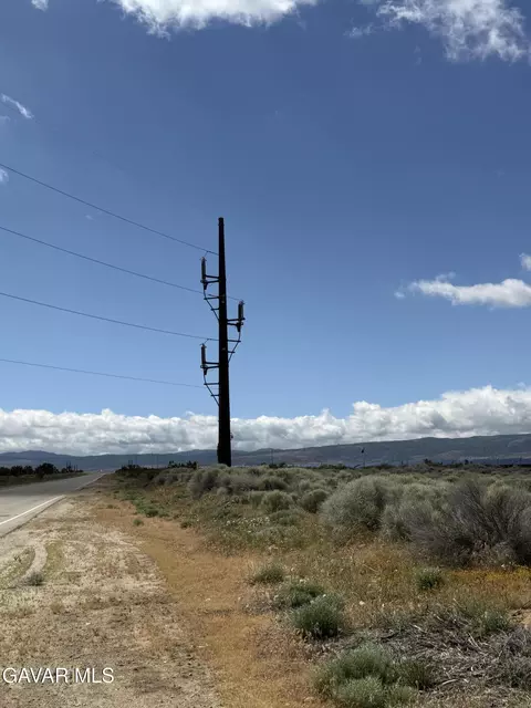 170 Th West And B8, Lancaster, CA 93536 photo 5