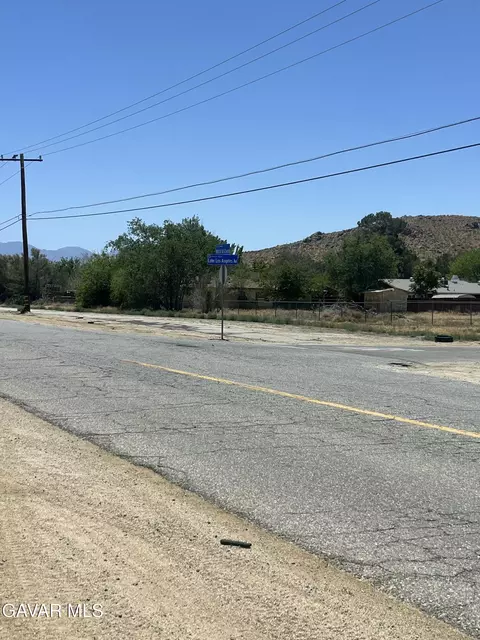 180 Th St E 180th East Lake Los Angeles, Palmdale, CA 93591 photo 7