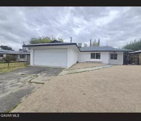 44414 Andale Ave, Lancaster, CA 93535