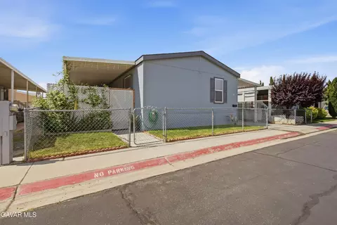 2545 Avenue I E #11, Lancaster, CA 93535 photo 2