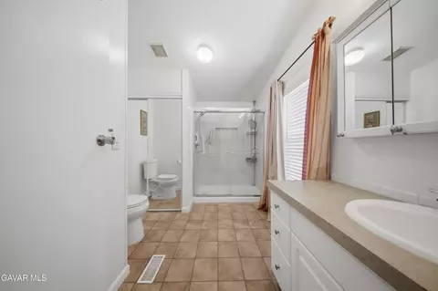 2545 Avenue I E #11, Lancaster, CA 93535 photo 12