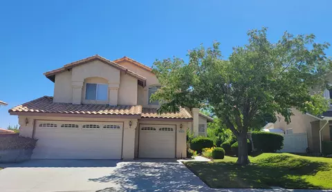 44436 Shadowcrest Dr, Lancaster, CA 93536
