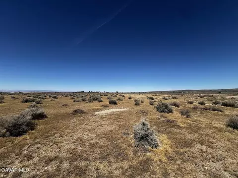 cor 127 ste, Lancaster, CA 93535