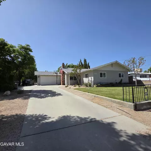 4150 Ave L4 W, Quartz Hill, CA 93536