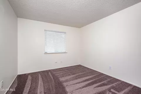 Bedroom - 40062 164th St, Lake Los Angeles, CA 93591 photo 3 of 4
