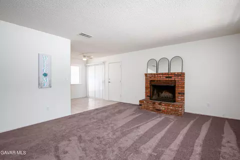 Living - 40062 164th St, Lake Los Angeles, CA 93591 photo 1 of 3