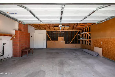 Other - 40062 164th St, Lake Los Angeles, CA 93591 photo 1 of 1
