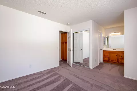 Bedroom - 40062 164th St, Lake Los Angeles, CA 93591 photo 2 of 4