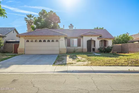 Exterior - 45827 Caledonia Ct, Lancaster, CA 93534 photo 4 of 12