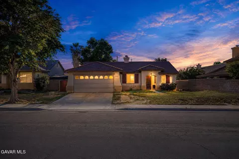 Exterior - 45827 Caledonia Ct, Lancaster, CA 93534 photo 2 of 12