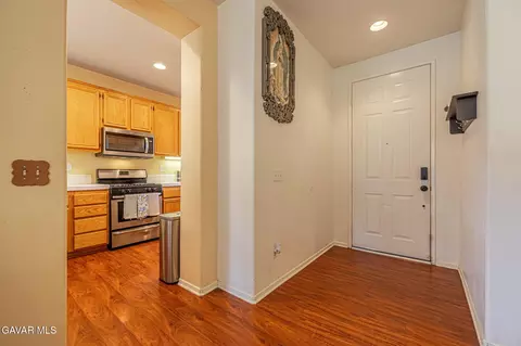 Entry Way - 45827 Caledonia Ct, Lancaster, CA 93534 photo 2 of 2