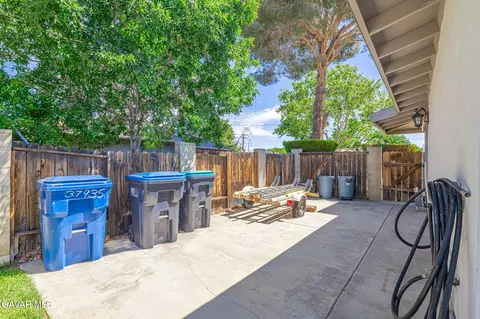 37935 26th St, Palmdale, CA 93550 photo 41