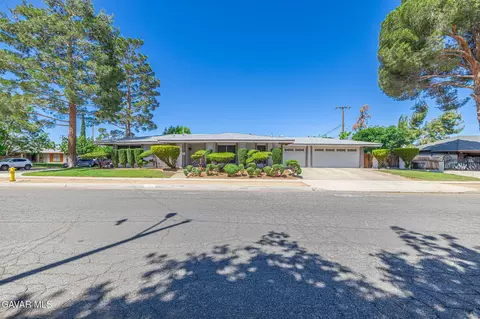 37935 26th St, Palmdale, CA 93550 photo 3